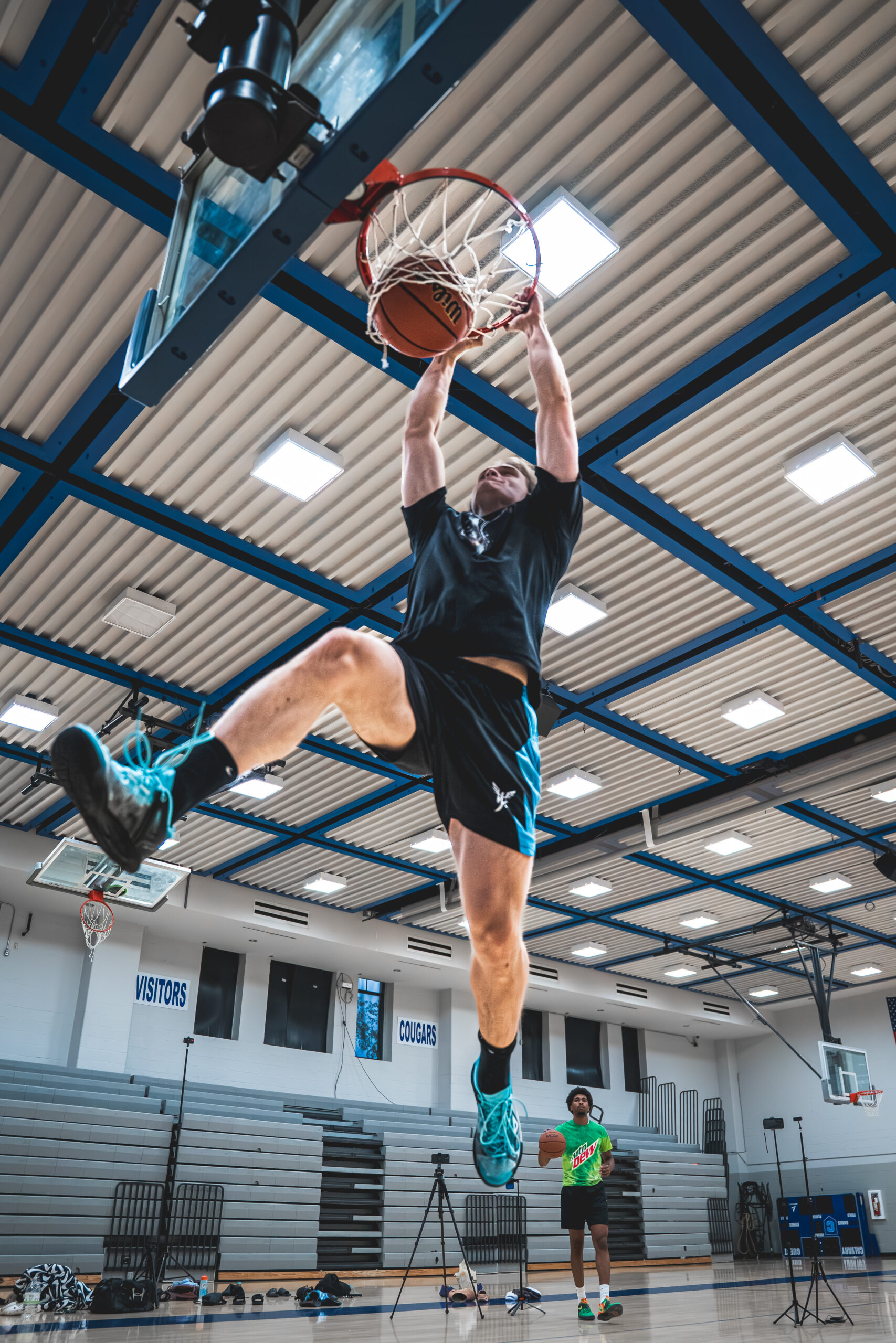 Travis Reynolds two hand dunk