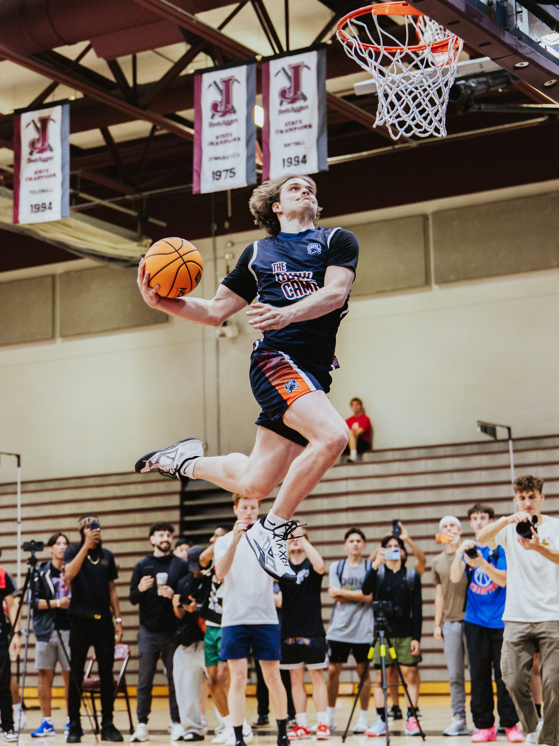 Travis Reynolds Windmill dunk